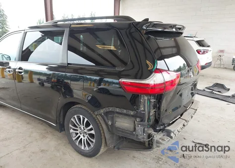 2018 Toyota Sienna Xle 8 Passenger z USA, uszkodzony, nr VIN 5TDYZ3DC8JS937210